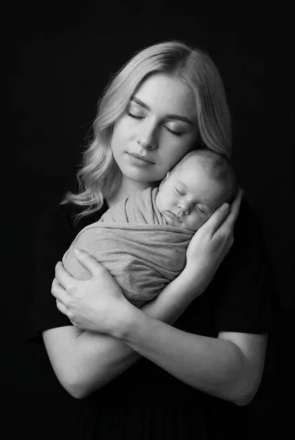 Студийное фото мамы и ребёнка